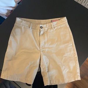 Vineyard Vines Khaki Shorts (32)